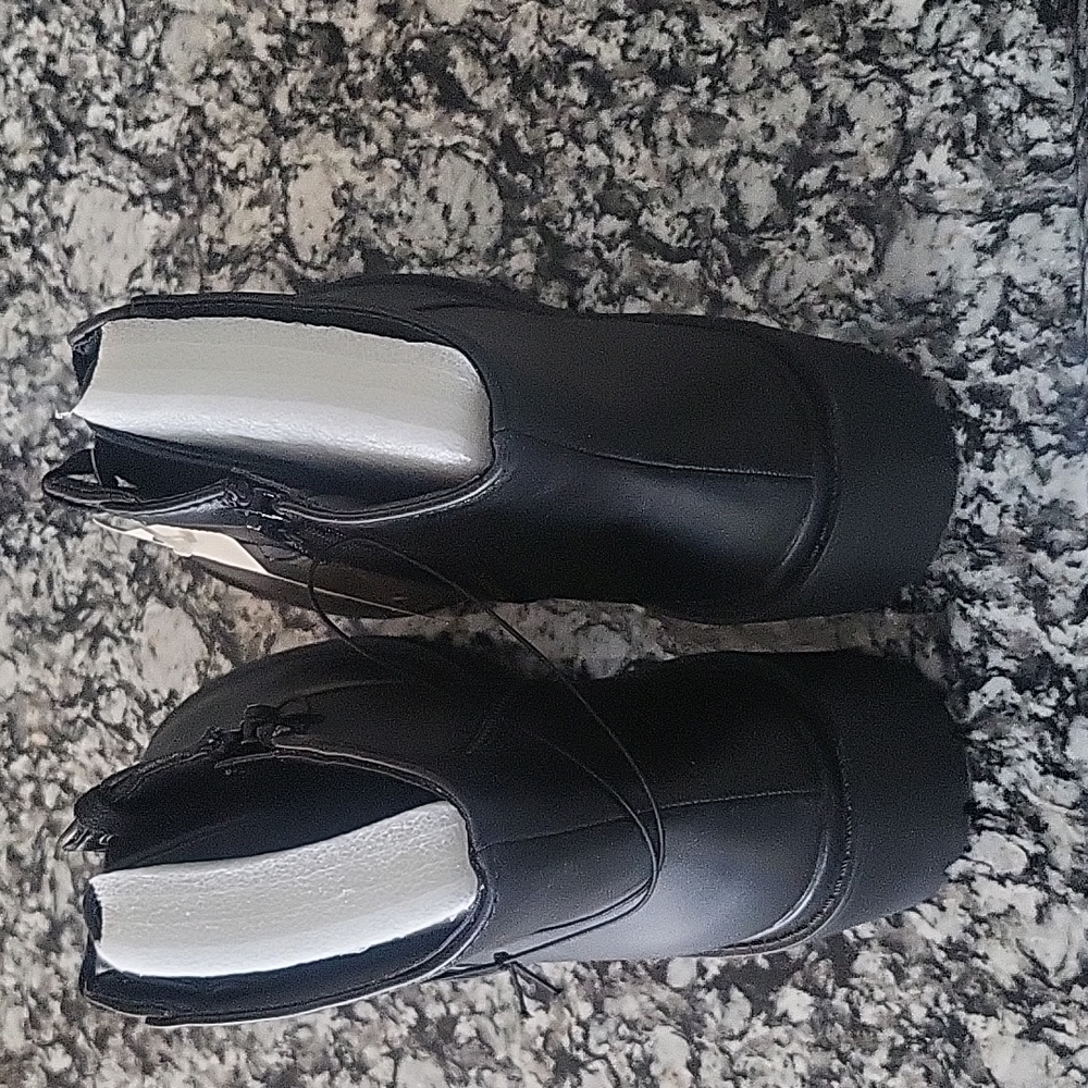 Black Brie Boots - Picture 4 of 6